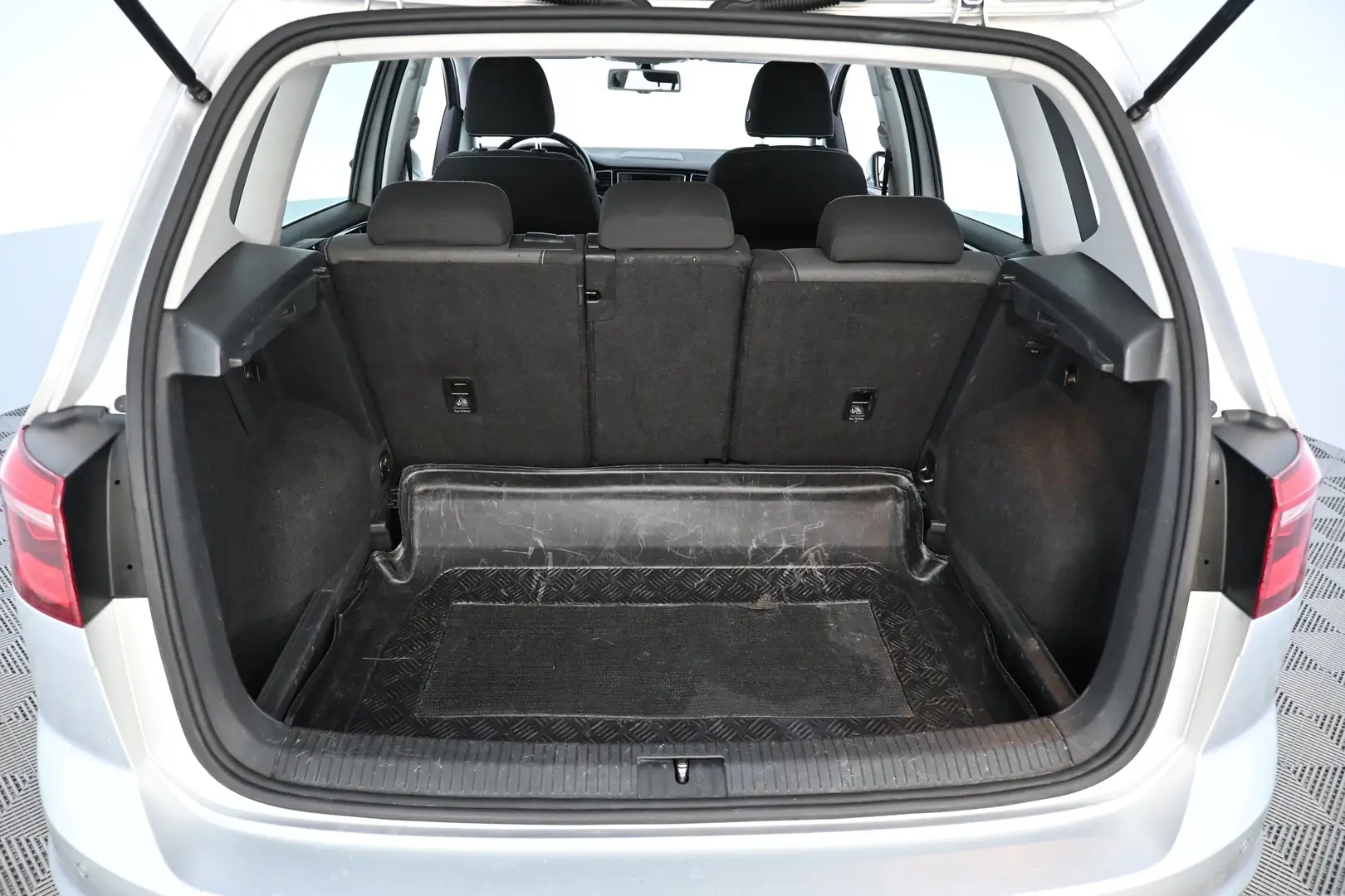 Car Image - 1miDcK5taGMYyB015ce2sX