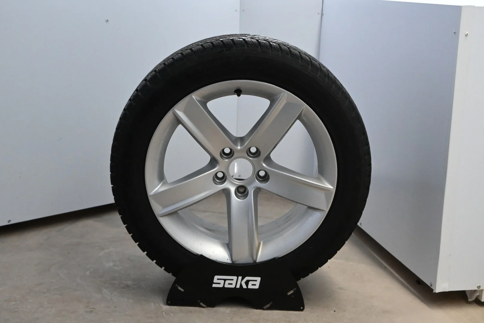 Car Image - 667lGWlrQd7rPIra1HKFBl