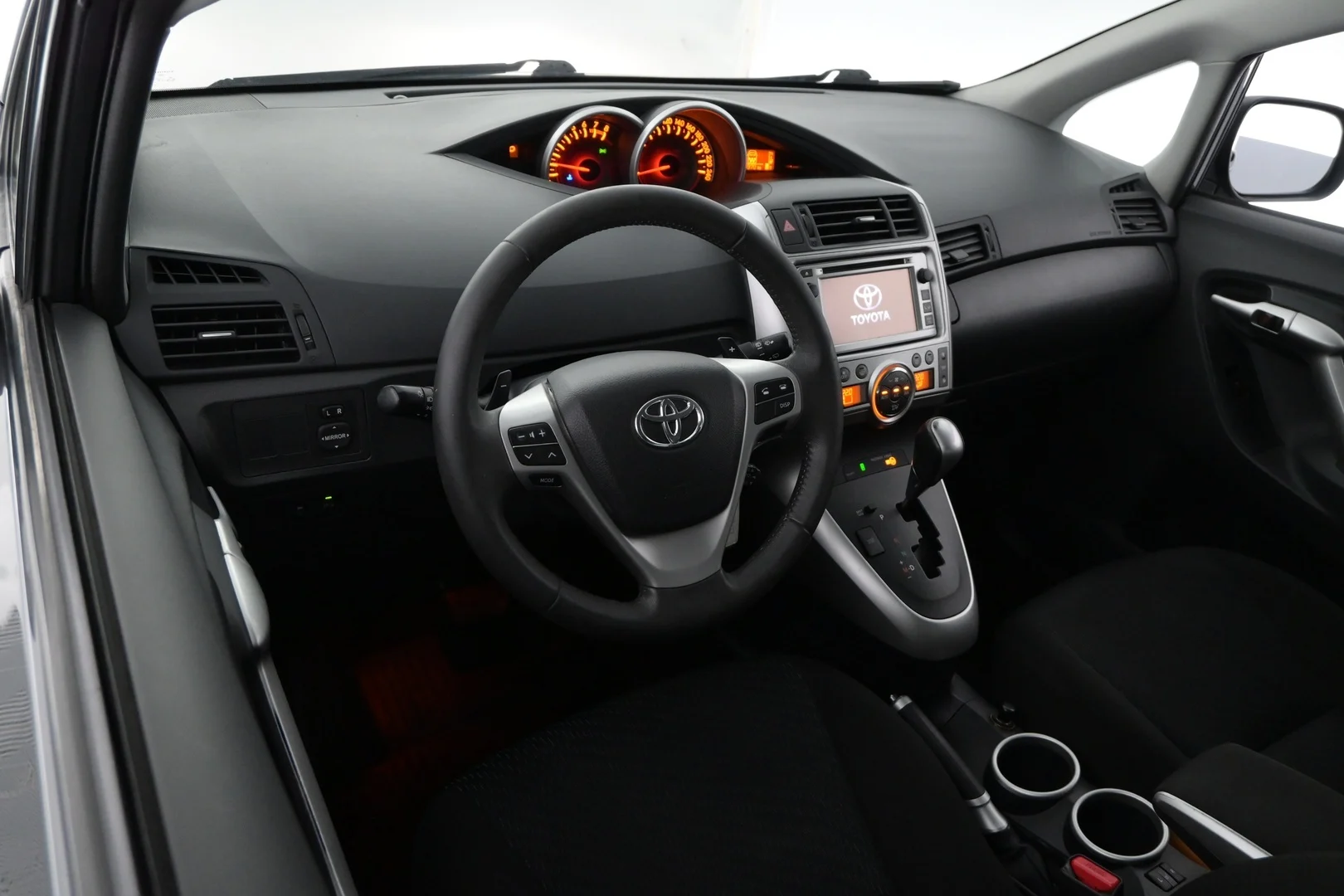 Car Image - 5H48ULj0ni4zwlrObdXPBU