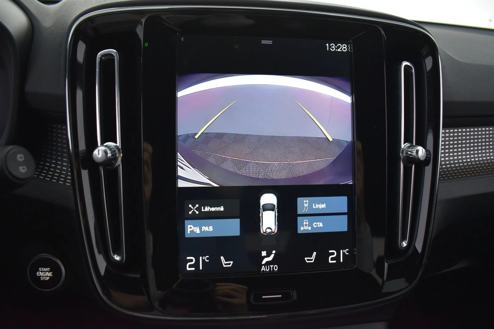 Car Image - 7BH0iLoQAK5zrQWvGs4p8e