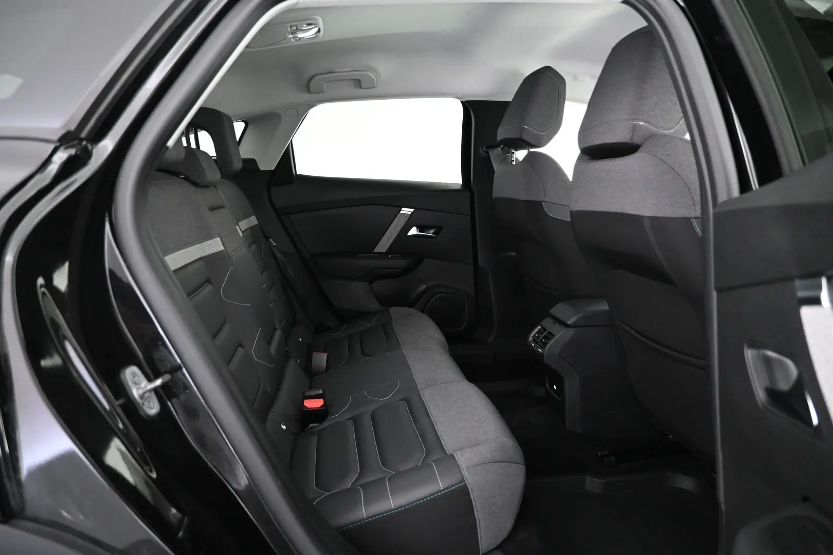 Car Image - 4R17RVQGoqZ7iE3RxXkTJi