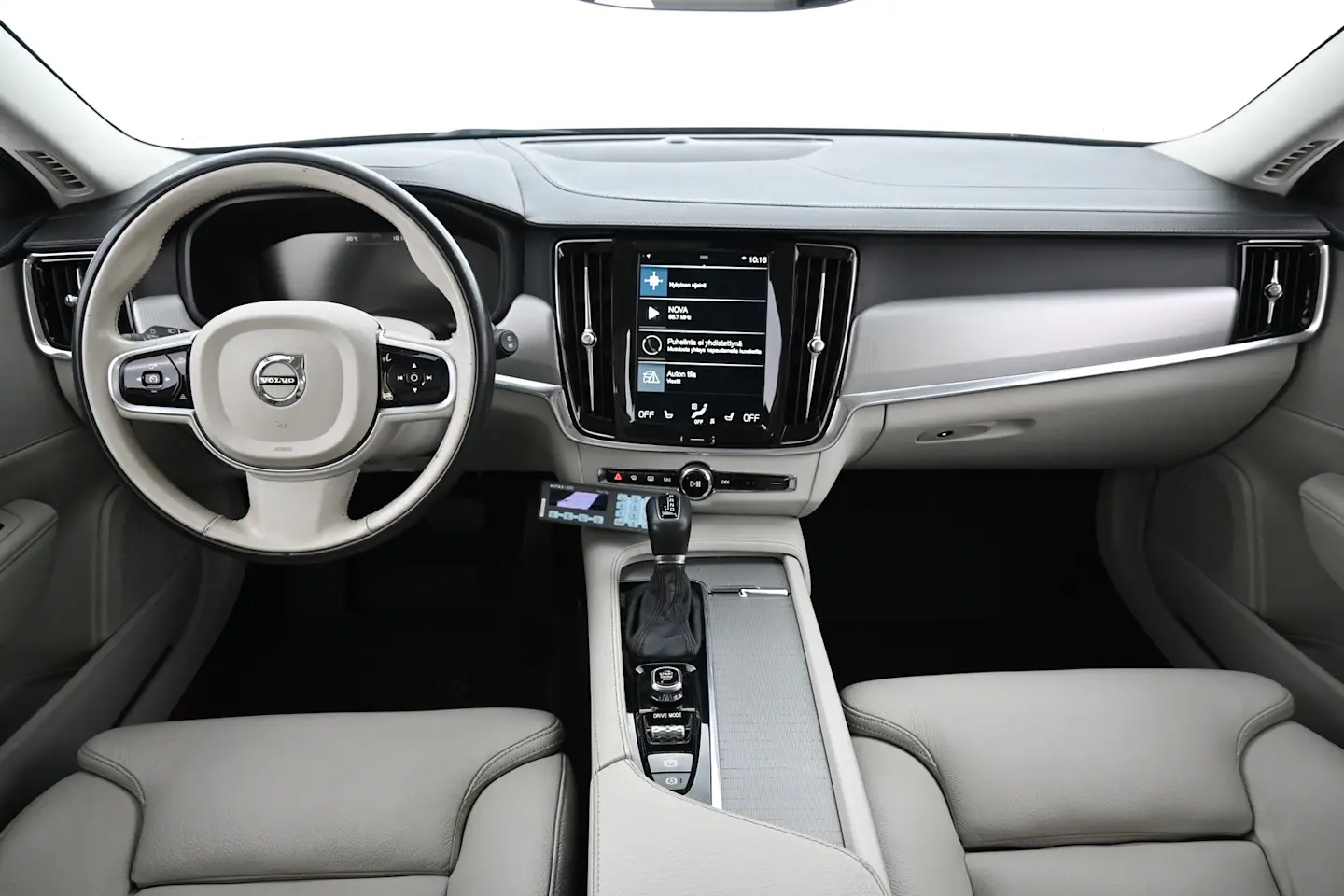 Car Image - 1AxNoMXUem26o9svPe7VDR