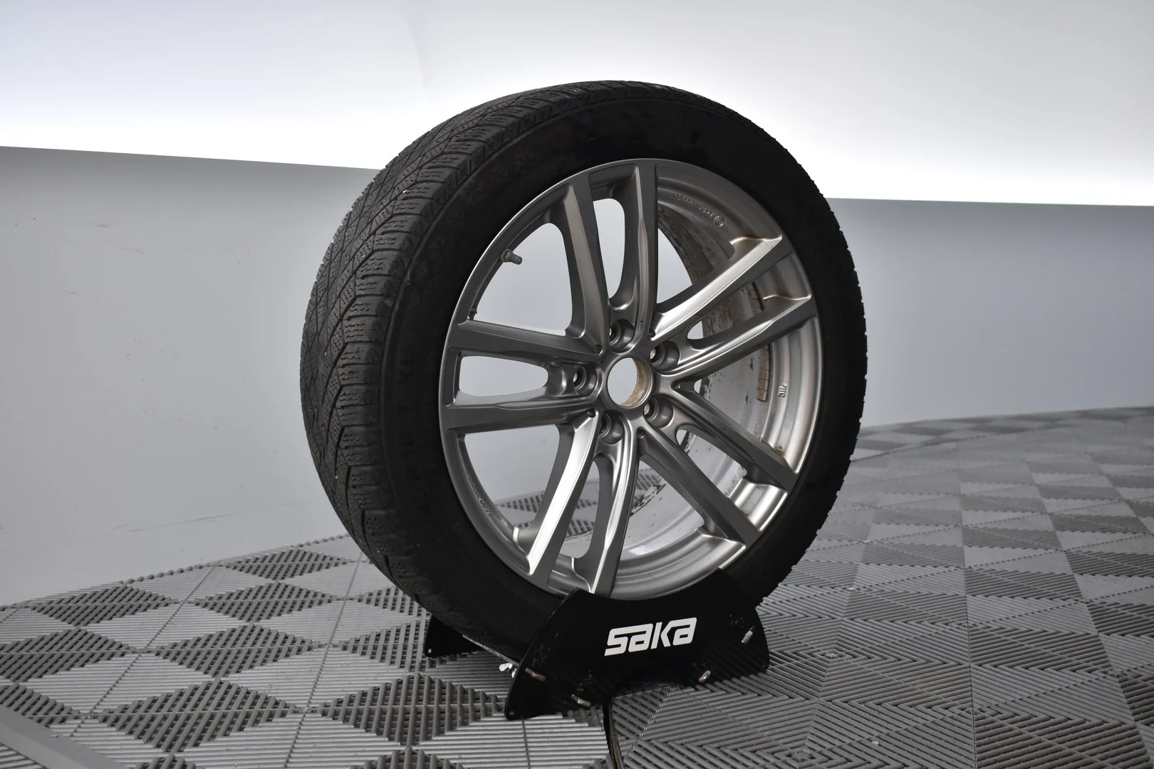 Car Image - 4GJHEKJGbCQ1b1amxKUX1y