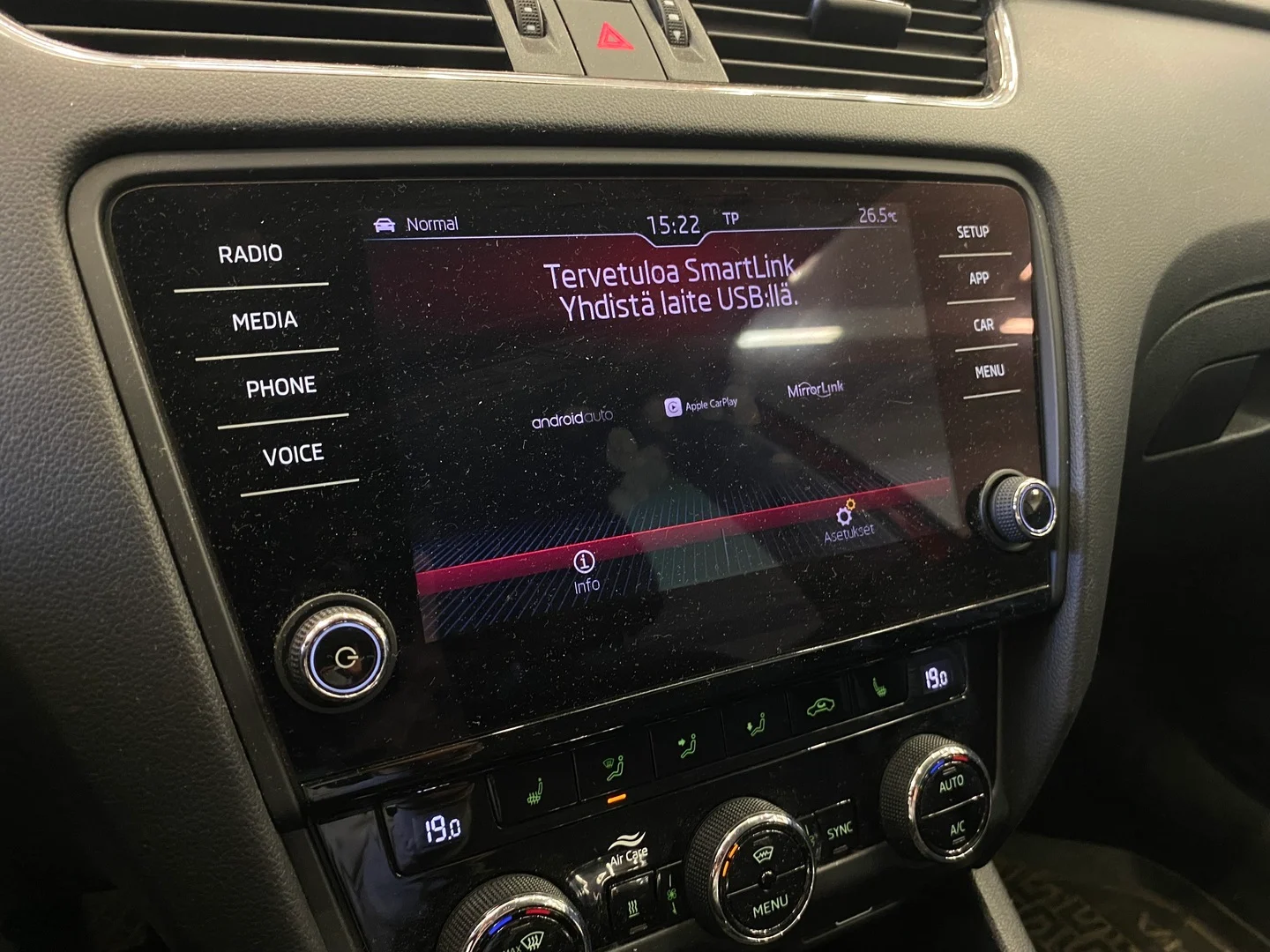 Car Image - 4iMJpscrkhMcuzCYb6c4Hz