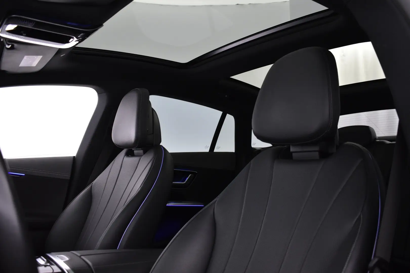 Car Image - DWzuOdhHX84dKYkYqVxia