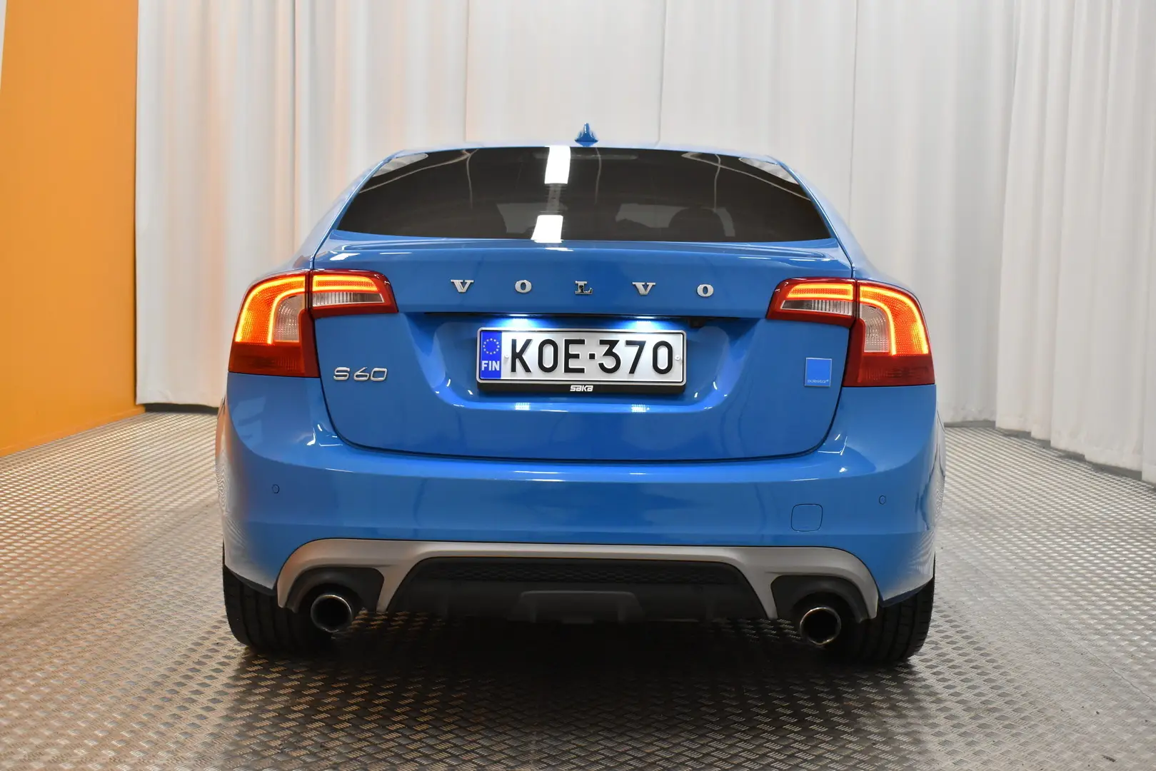 Car Image - 1FXBA6komp0abiQGJRGC3i