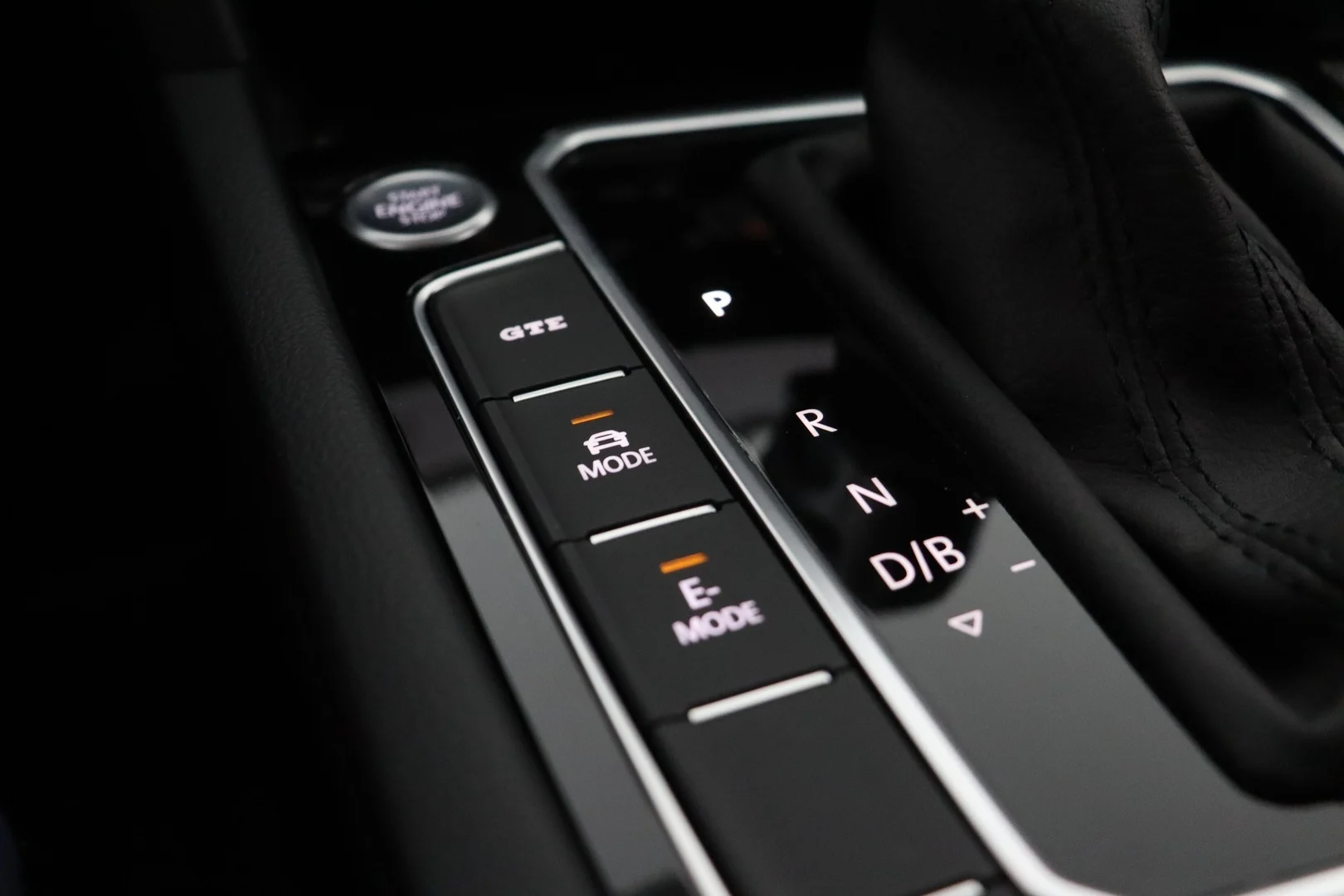 Car Image - 2YuOFJH6hfiJt5jR7scUZ2