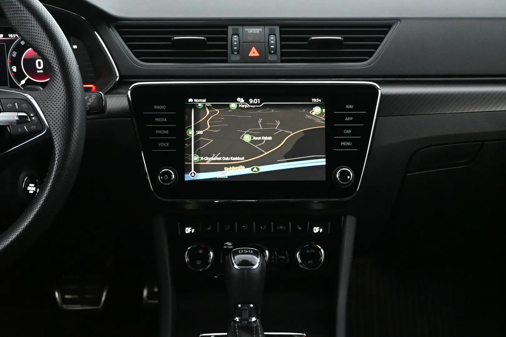 Car Image - 6VsNeLLzfiC2JWBE8ZBwHG