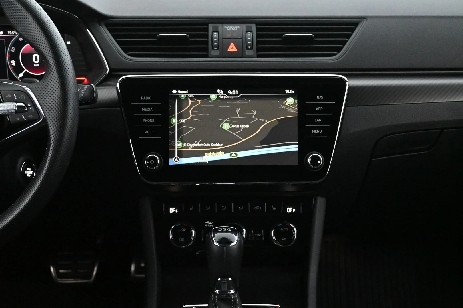 Car Image - 6VsNeLLzfiC2JWBE8ZBwHG