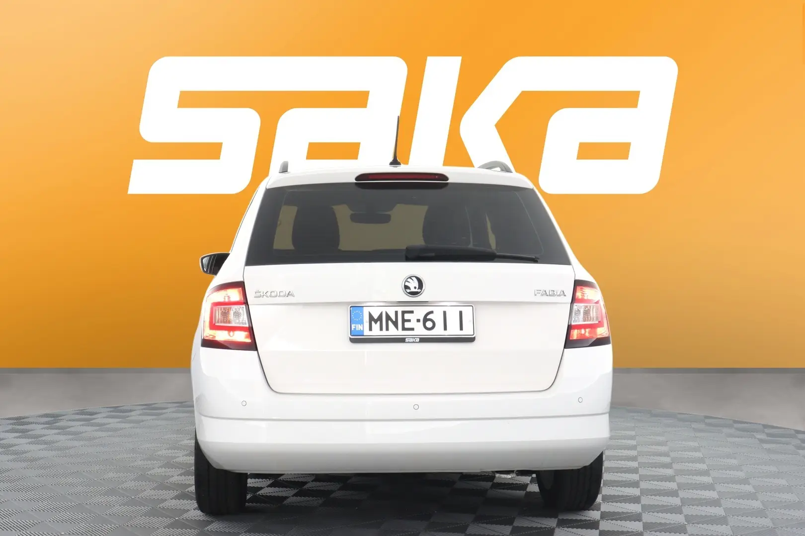 Car Image - 4uIGPJ7GUXjQOdWlKesXcy
