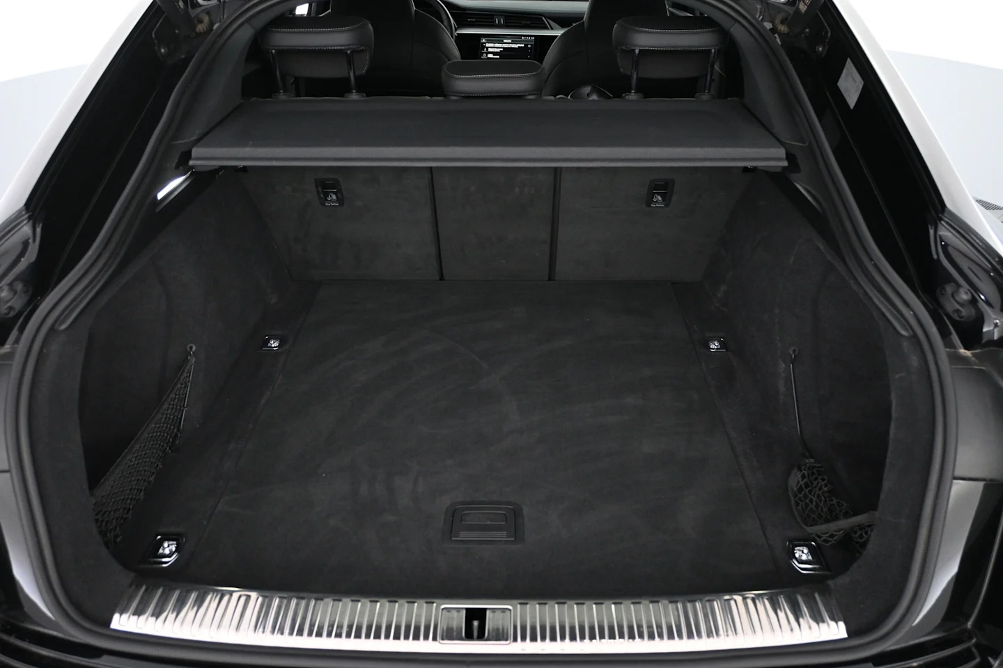 Car Image - 3SeTrWVFpMxFcxx8TpHywU