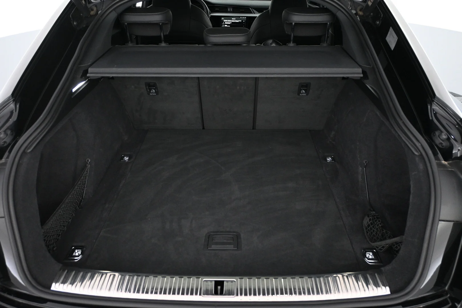 Car Image - 3SeTrWVFpMxFcxx8TpHywU