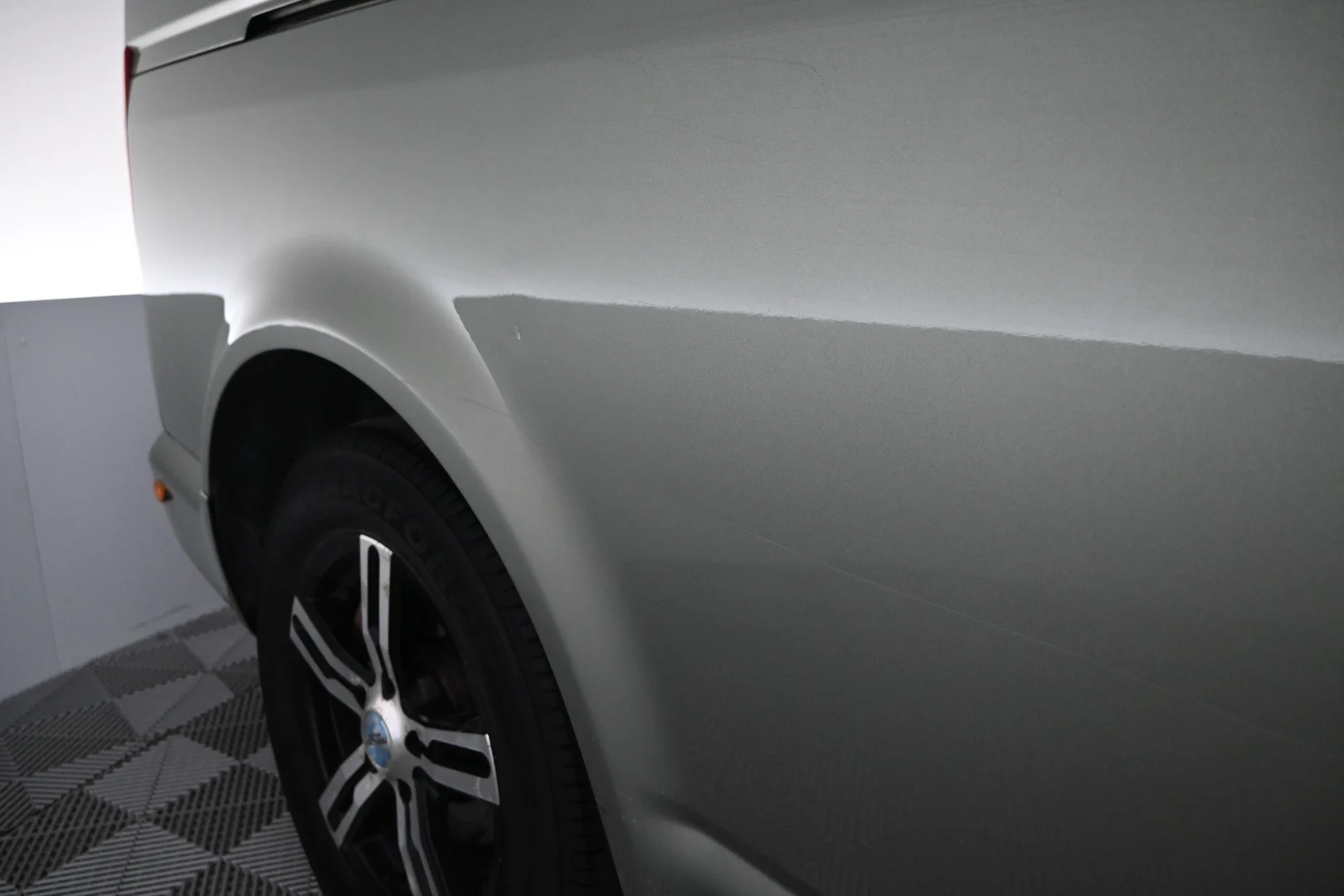Car Image - 6P2ORH58YCqqdUK6oet6mA
