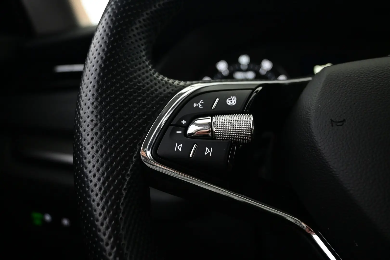 Car Image - 3uVMtxJLzb5wDMudNg5px9
