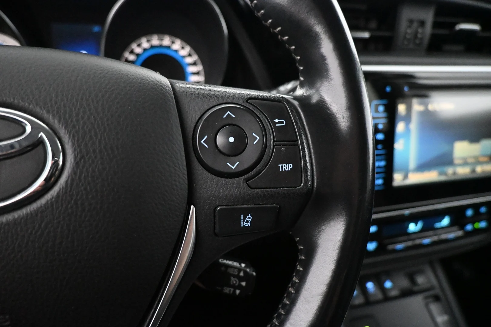 Car Image - 3cq6ZpxvJrBm2mXXrcDmdI