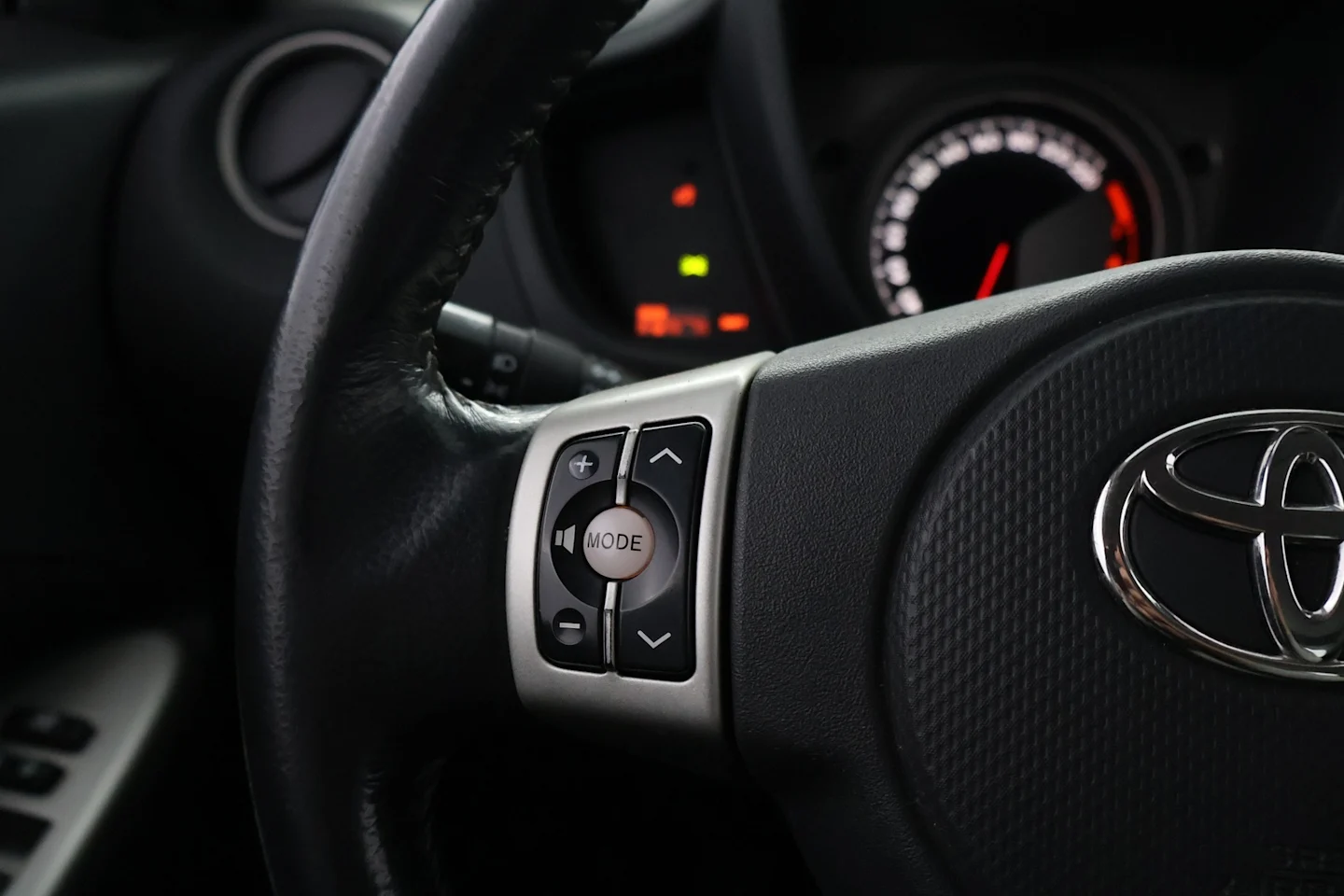 Car Image - 1PI52bHJ8EJa7rgqWoxKbf