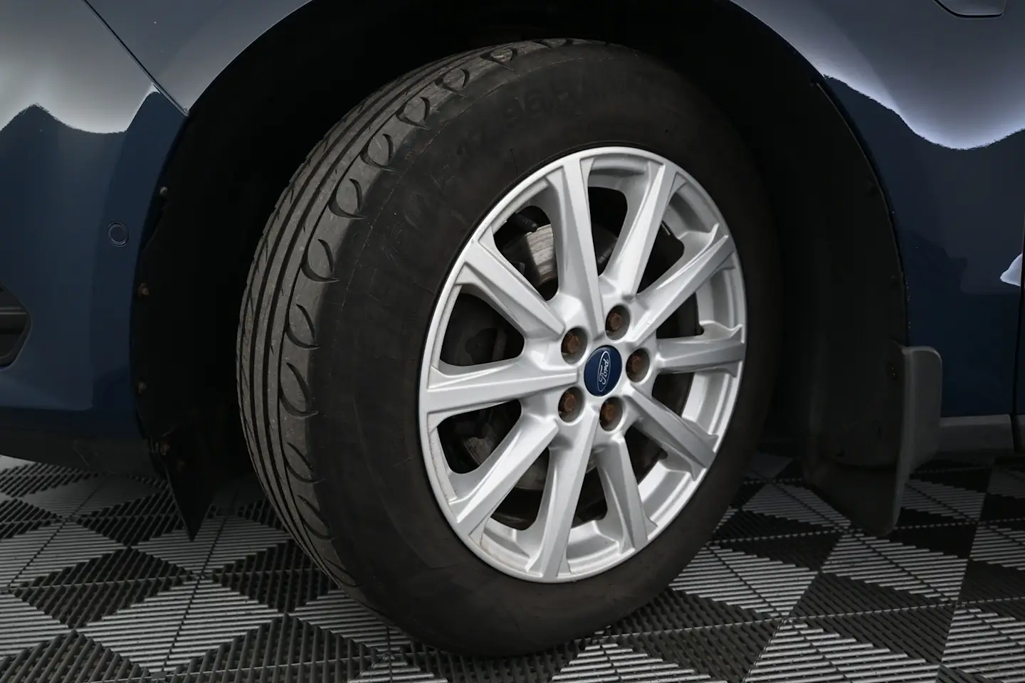 Car Image - 5P5SDSDDNZSZMolTQdMrrg