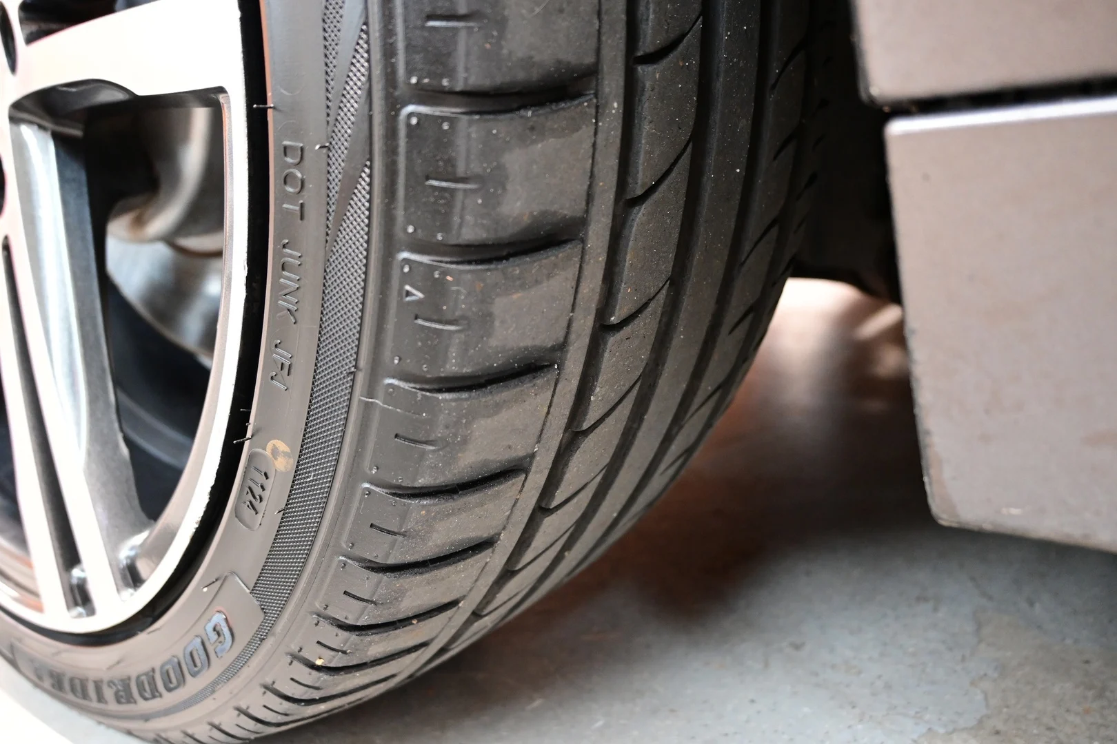 Car Image - 3X87jyAKGlSo6SmEtb74OU