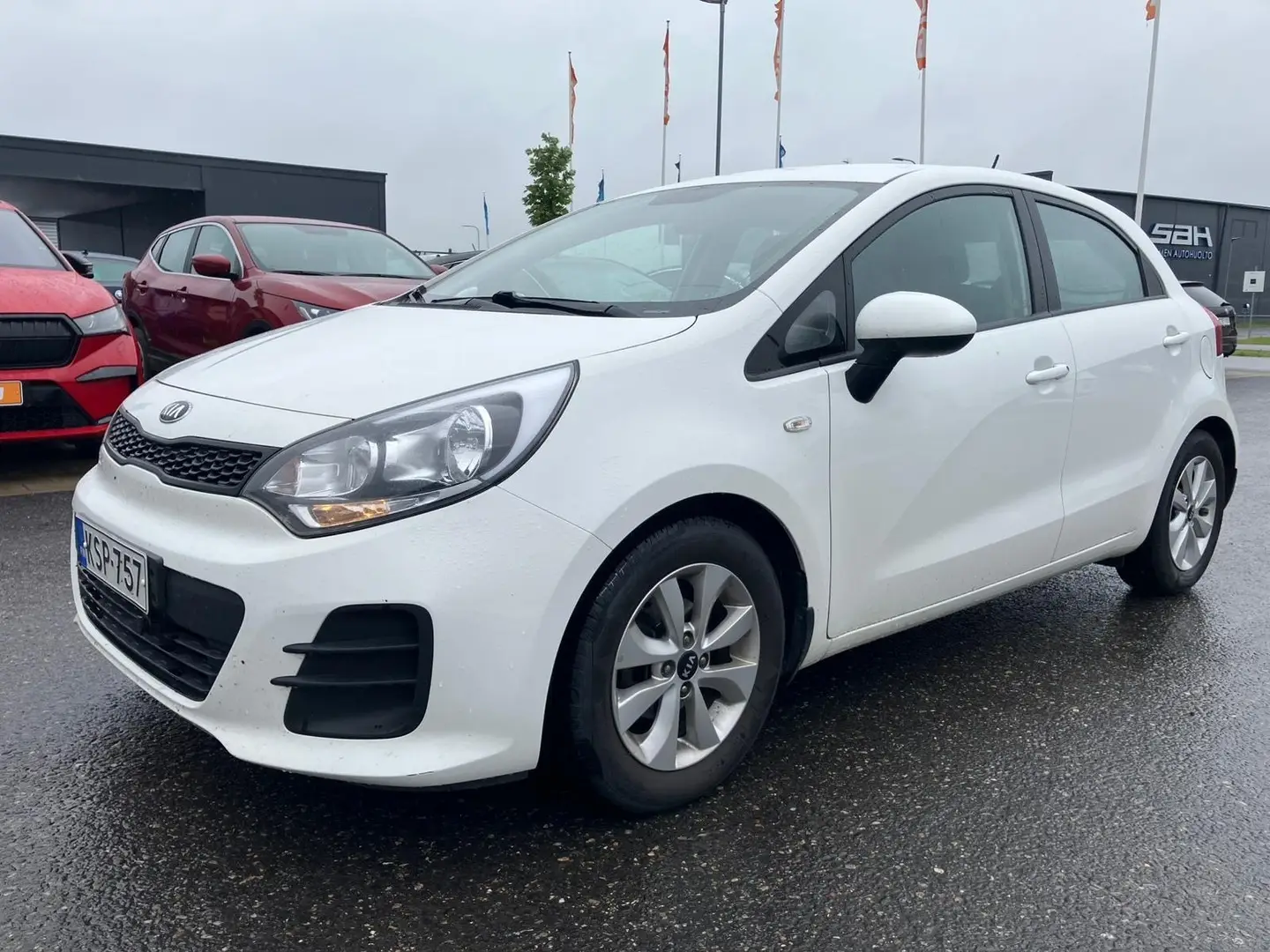 Car Image - 3Ws4biXW4TxVkA1rdyf7dW