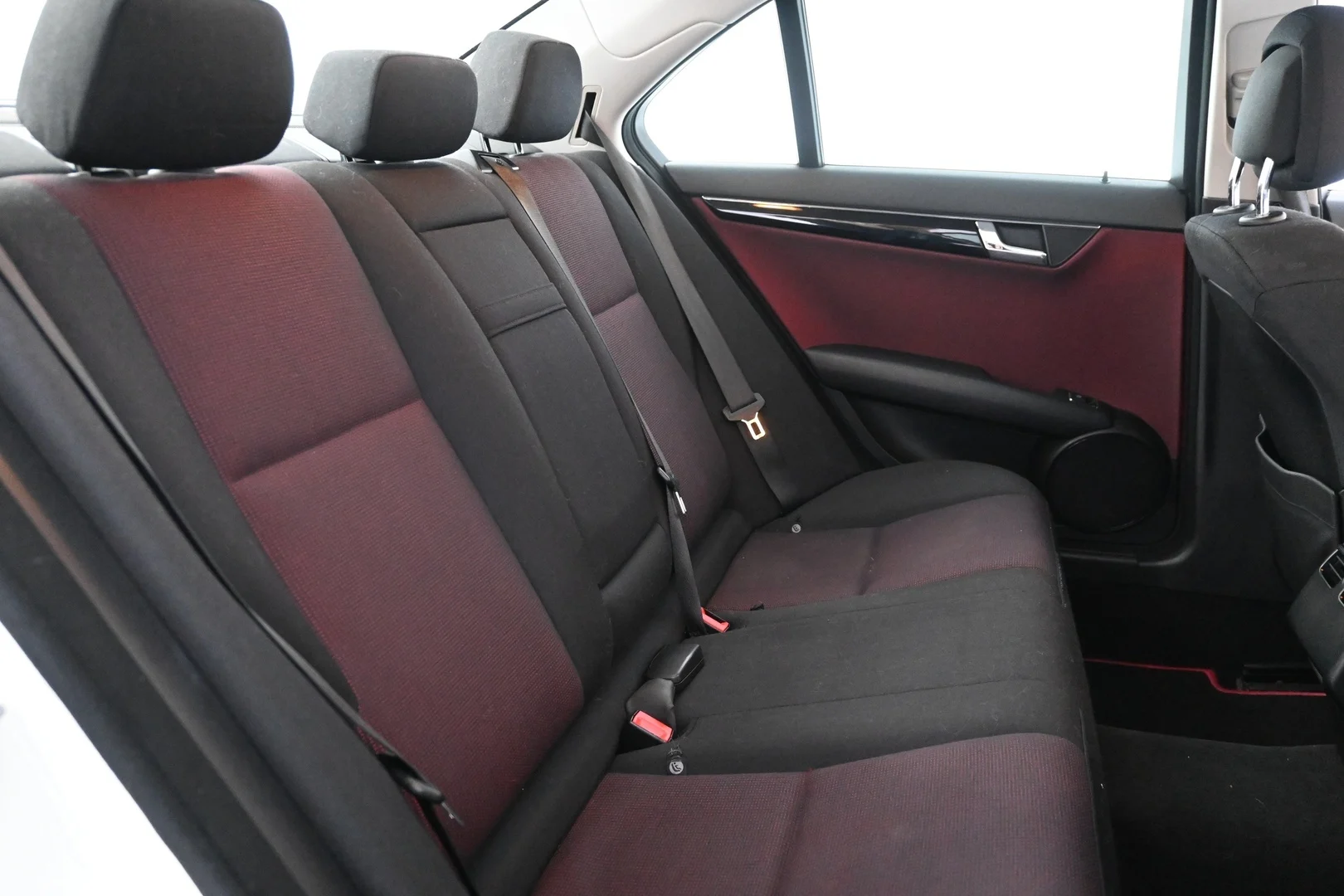 Car Image - 250wZNHzF7OKVX5KleWge2
