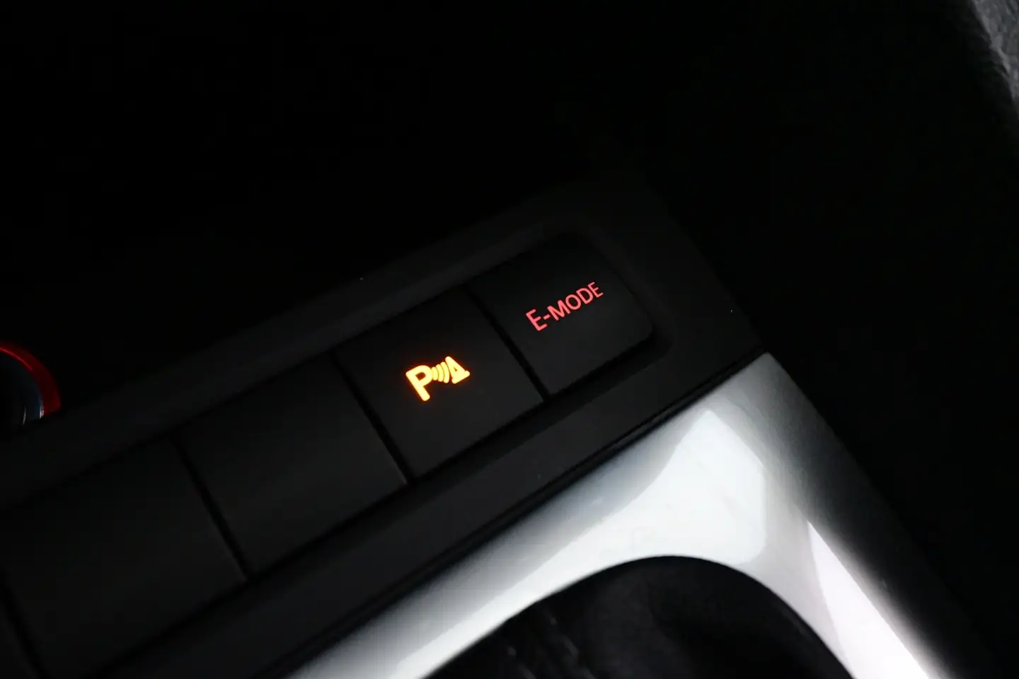 Car Image - 1h8ntuC8Kk024swyHiymay