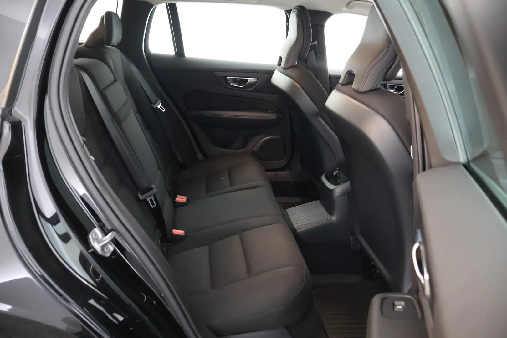 Car Image - 4vkeOyu7VrIBvfNCV3dFZo