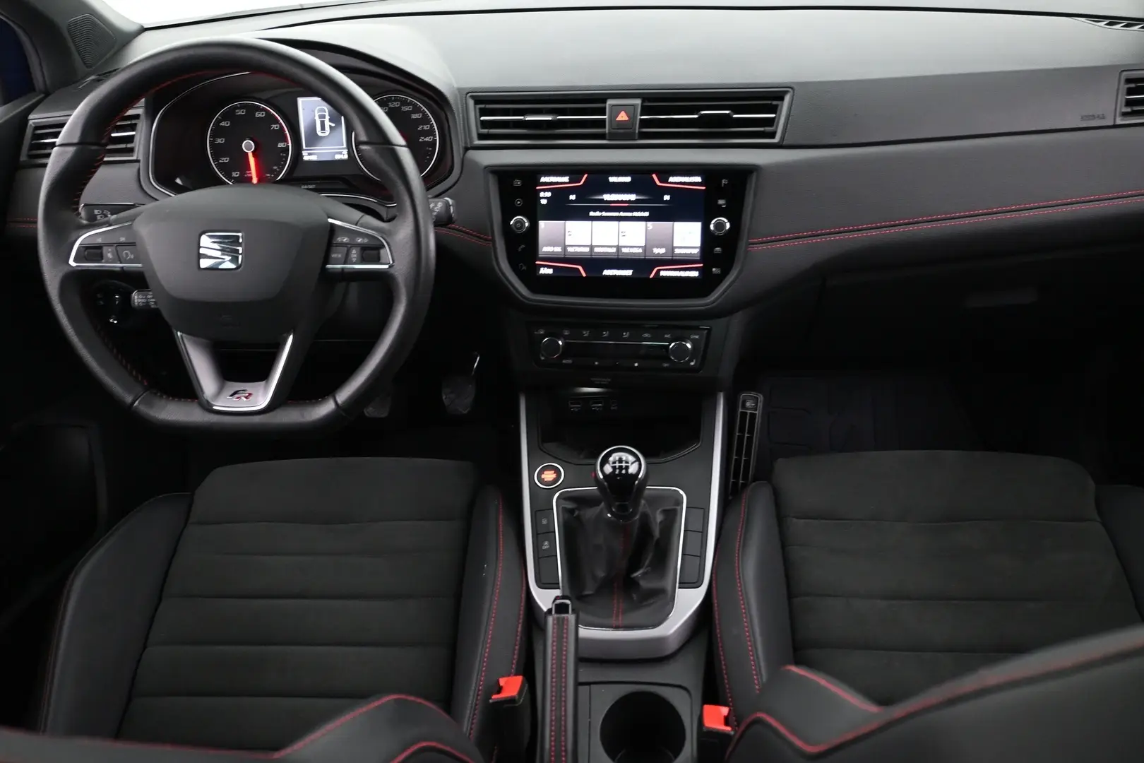 Car Image - 1VdEhySHqmqDDAuoaHIOIz
