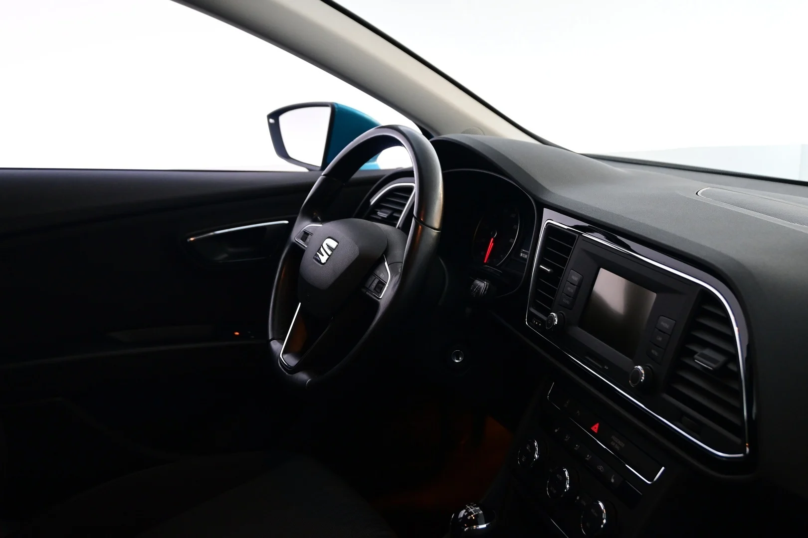 Car Image - 5sCysR9fs985qlH9f920KN