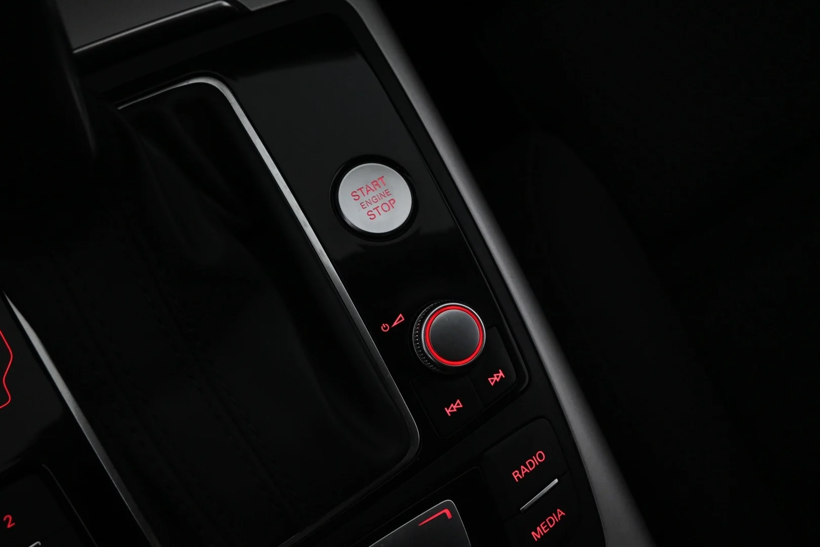 Car Image - 4vvQ2VLuYPqx6s87L23gSw