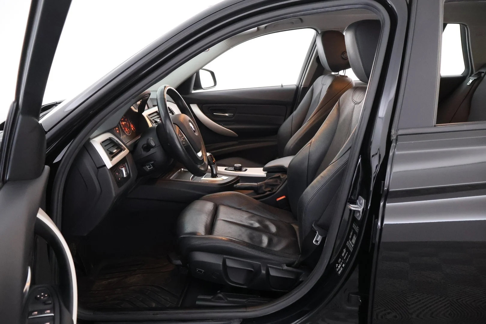 Car Image - 7dDuiWPayqMJSiqekcjcLP