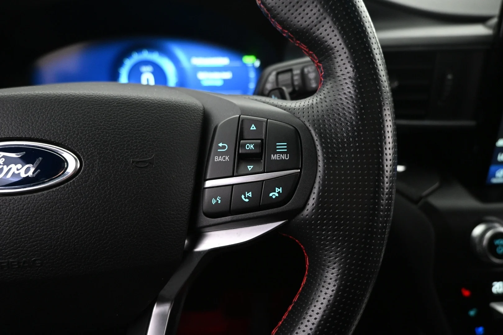 Car Image - 2CHpwiOdDip4zCiEL17fH7