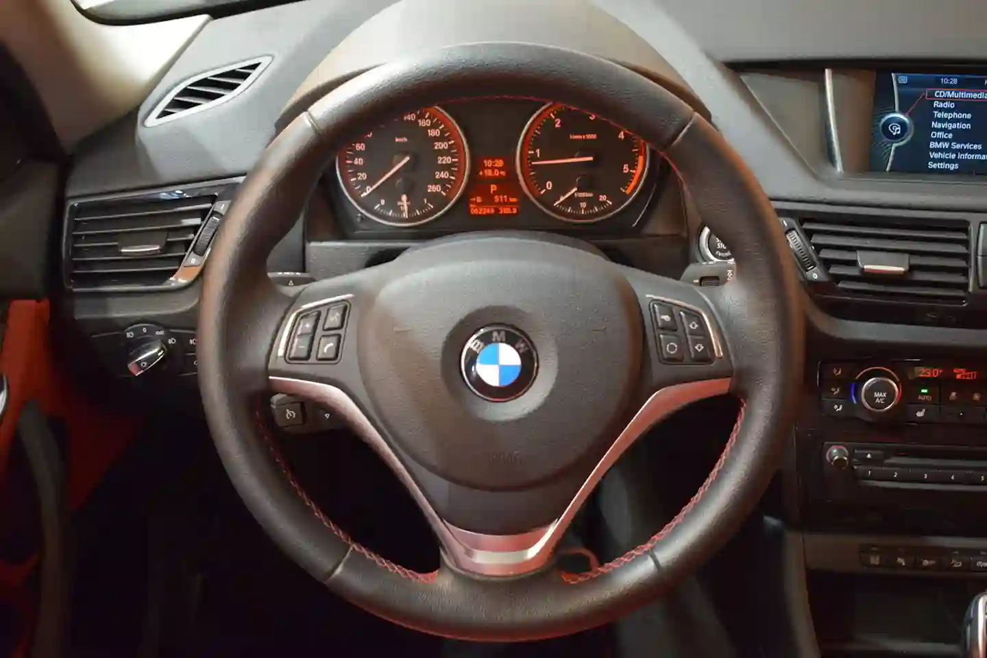 Car Image - xQtD4Z5BuJfAoDk54j3oY