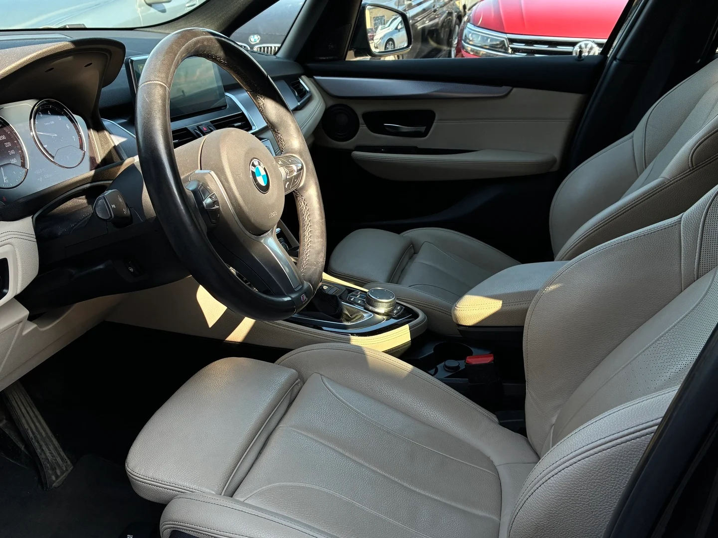 Car Image - 3ynqfIK9fAe19cQ4DCNxa3