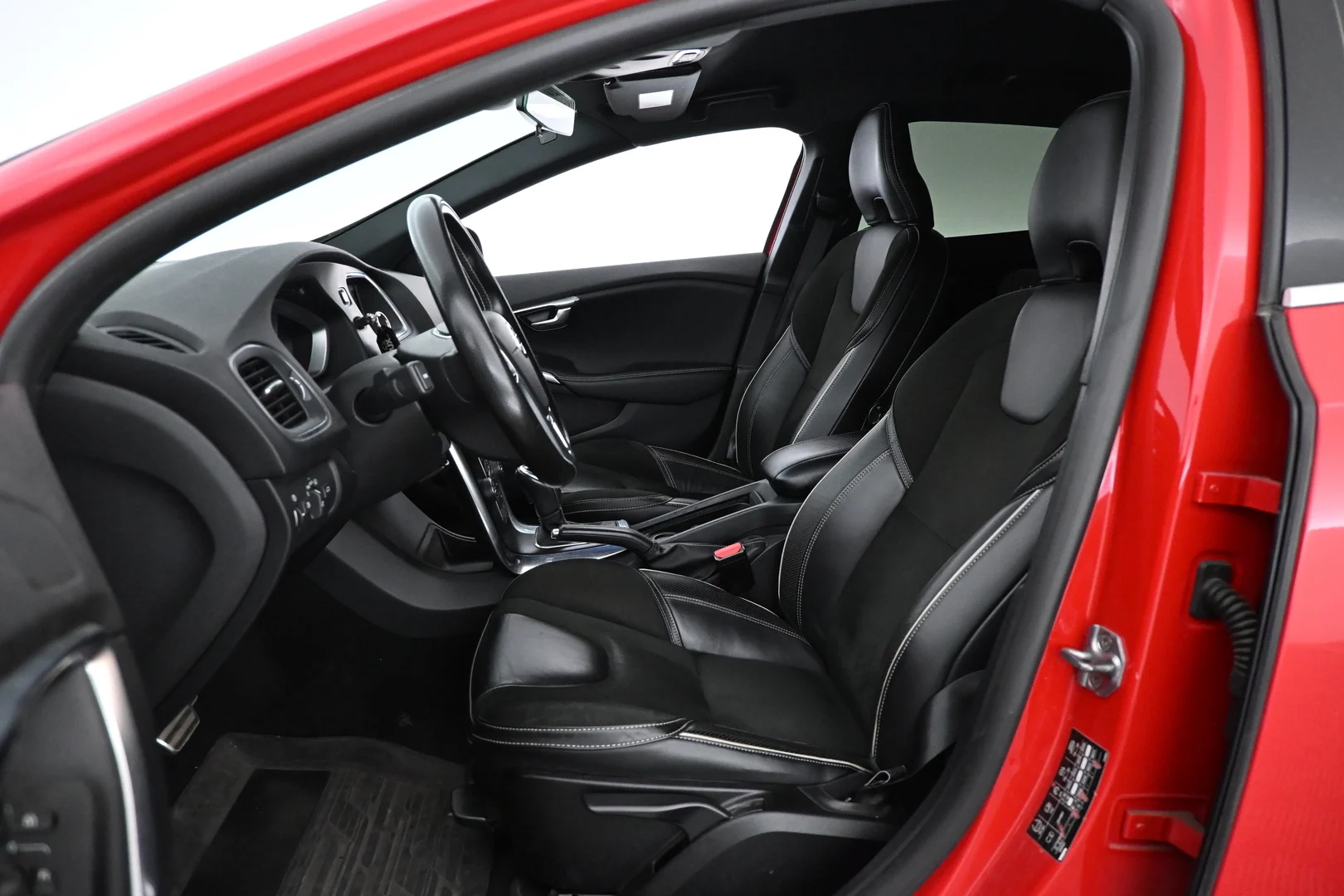 Car Image - 1QxR0dCpnRNm4VKa9rCoch