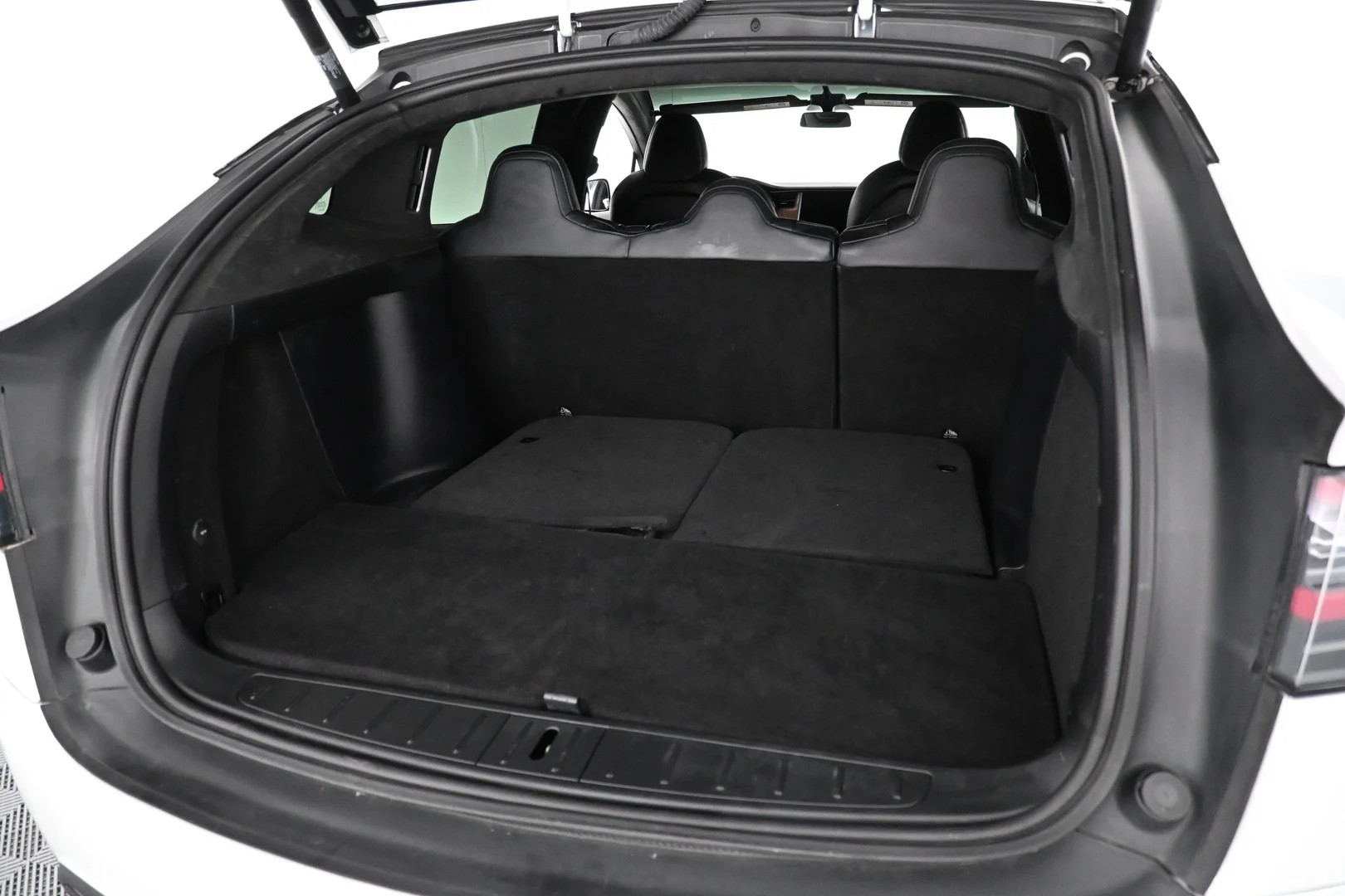 Car Image - 5dEs1iWqUxsbUQM4acGNNN