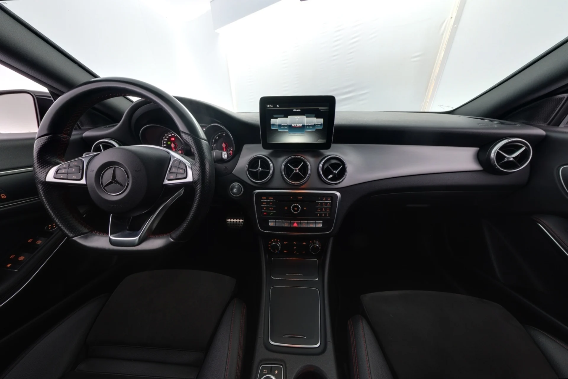 Car Image - 4sfT0wTEpKyYtcRwH9qccb