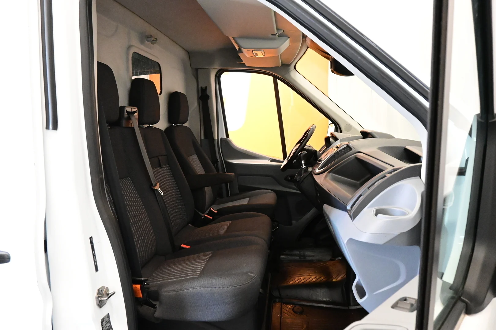 Car Image - 7ix5fn1fAbQuVOxMwZhYxb