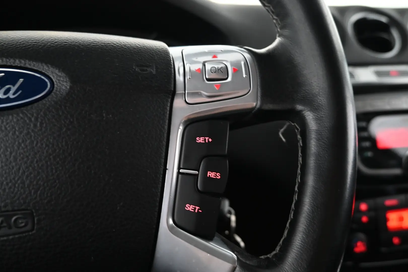 Car Image - 3VviB4gnNSa188tsxtNJj0