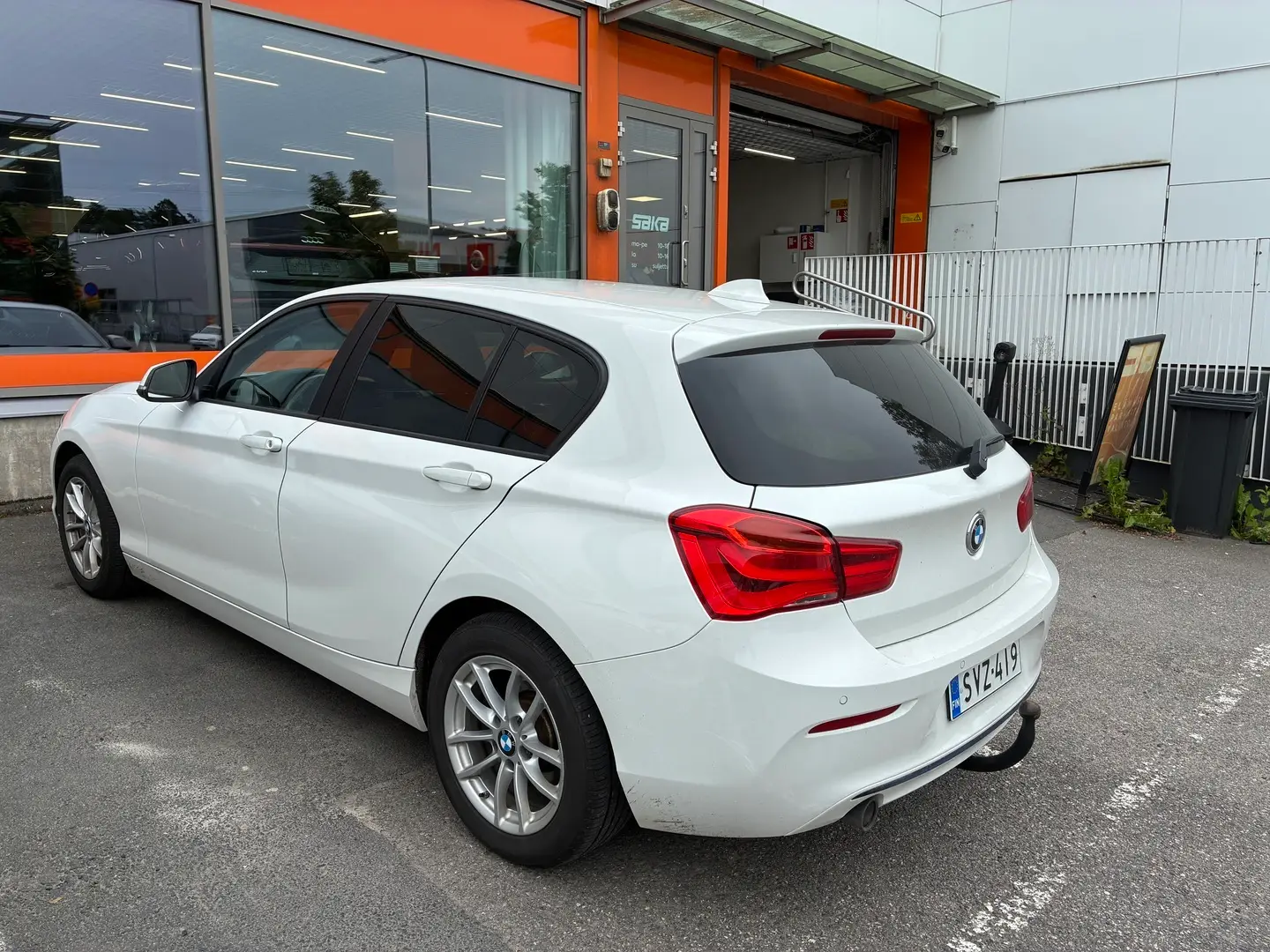 Car Image - 7pmkhNBXv3yuP6sLeTKXCE