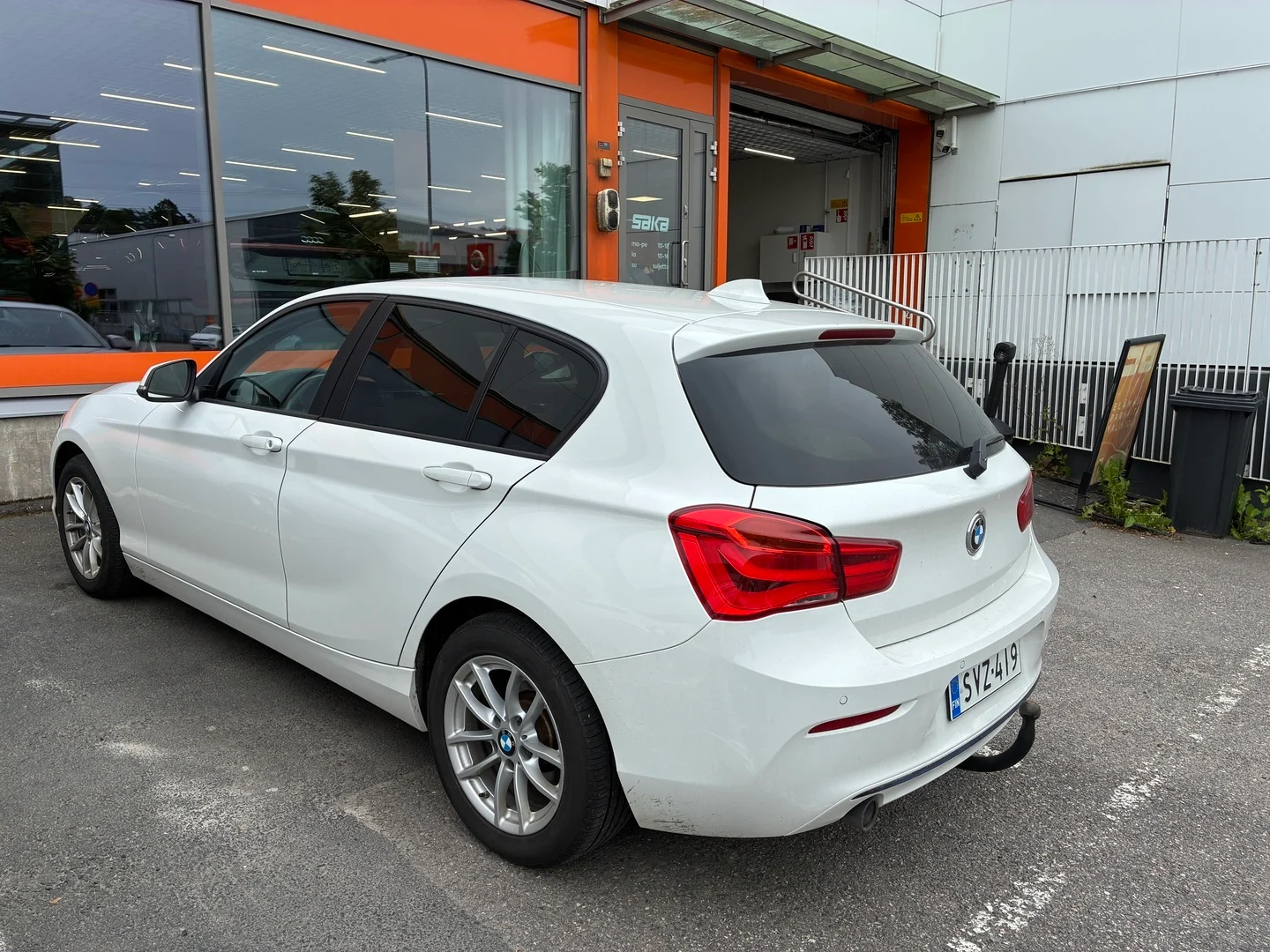 Car Image - 7pmkhNBXv3yuP6sLeTKXCE