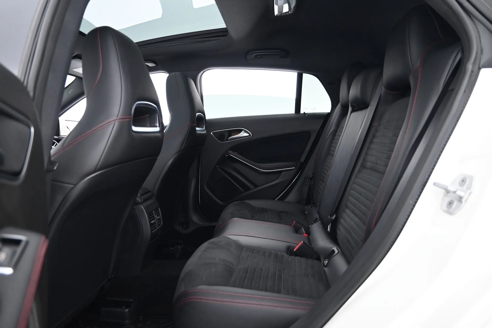 Car Image - 0d0X5v9xQsOZJfiD50Pxg