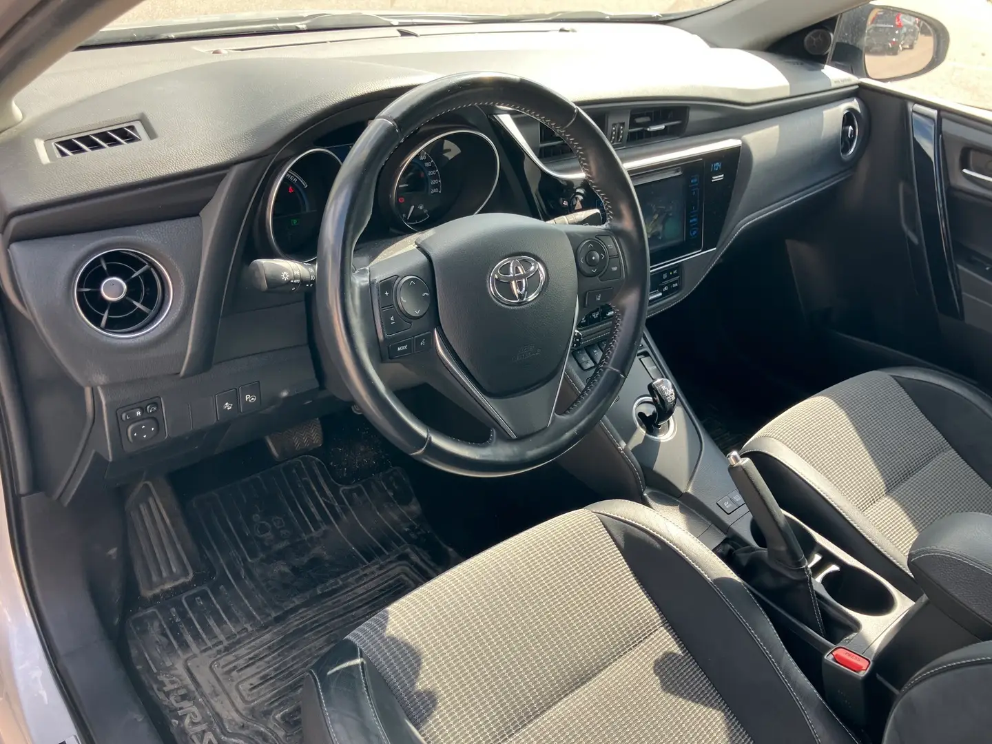 Car Image - 5TfhC5Zui6wQ5GUZ7k8Xtb
