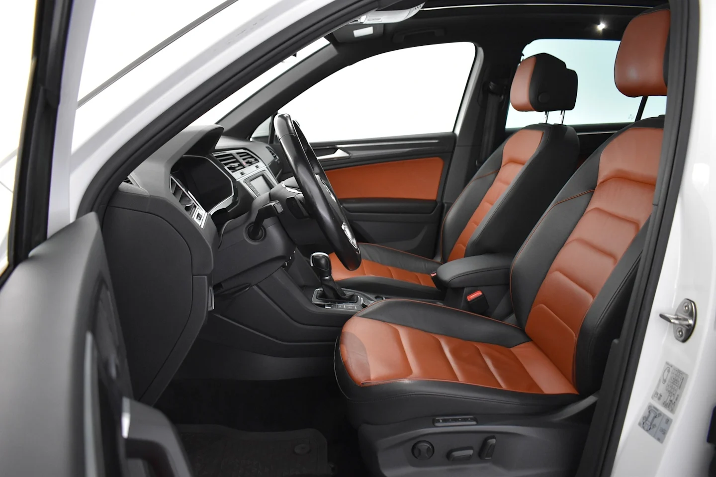 Car Image - 2Tv59PoFVWTT0YbgqEqLl2
