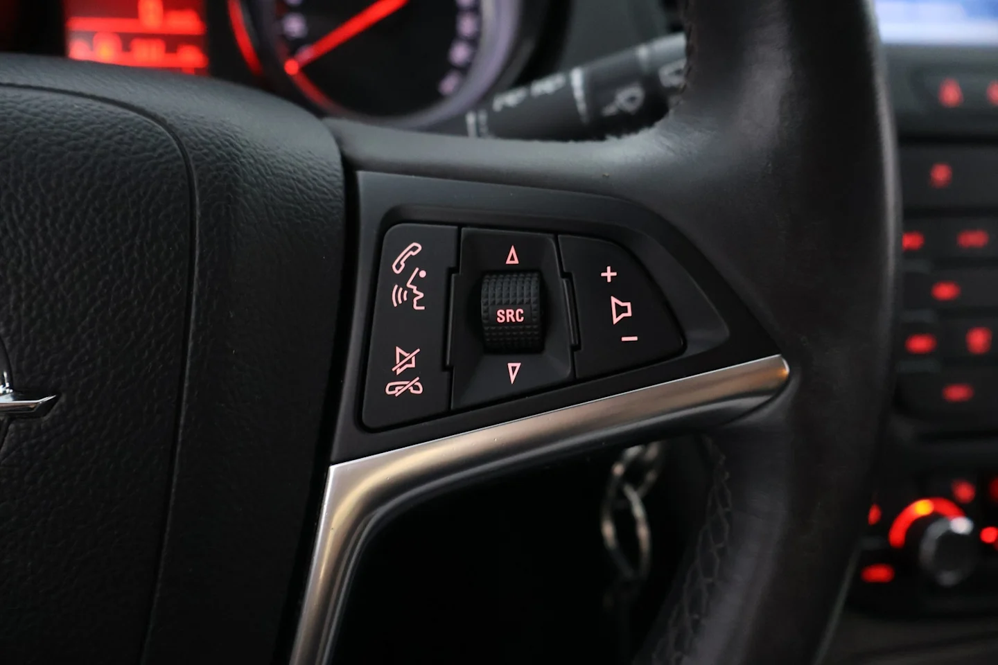 Car Image - 7IXqRMbNkhkAX6j4UNA93k