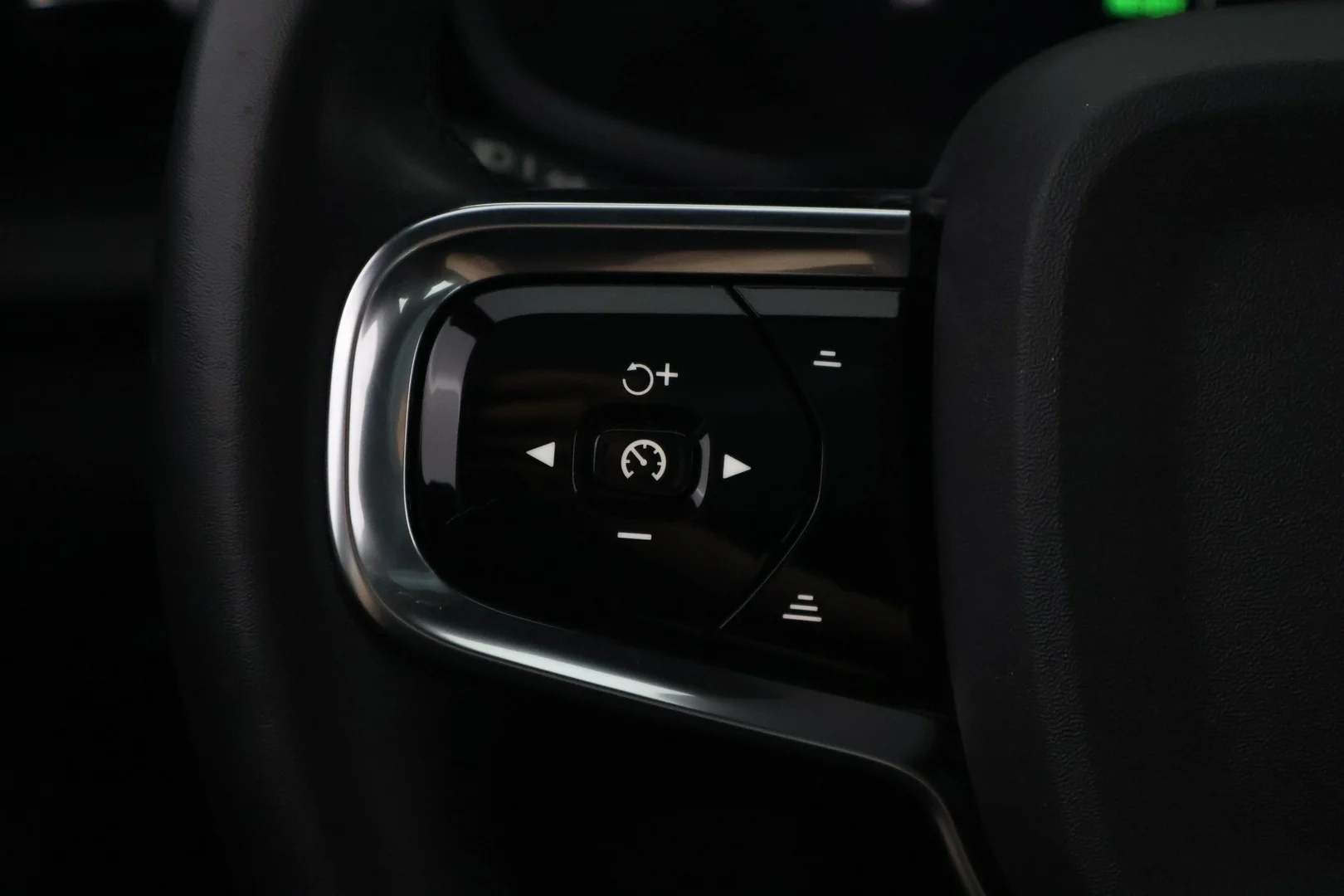 Car Image - 7qkVBv2qEXs9wYBIZDll67