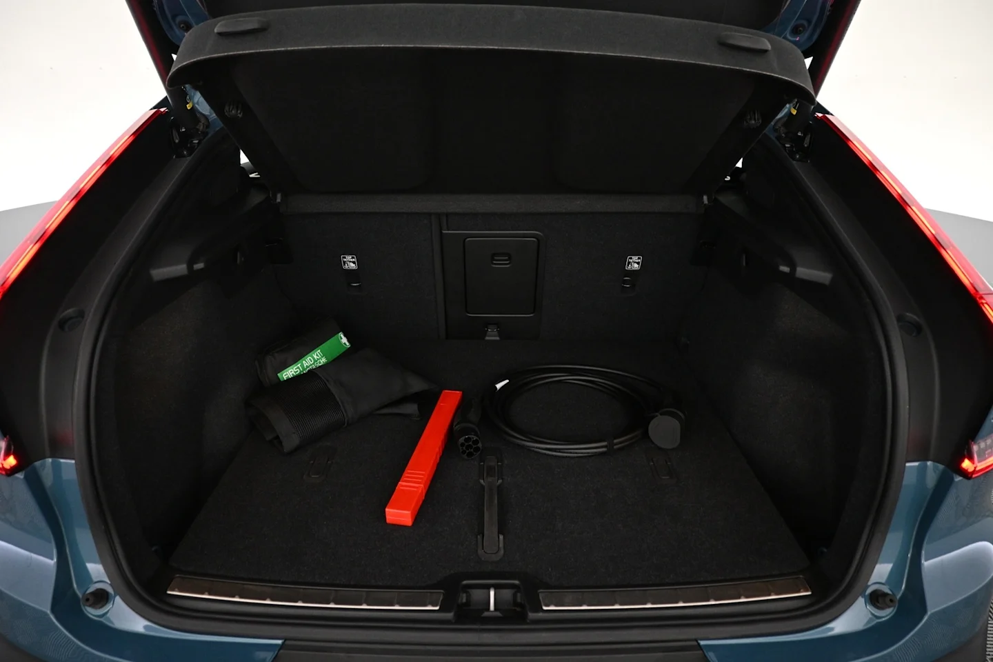Car Image - 5Trkk5waYZkhUoCrrbdSGx