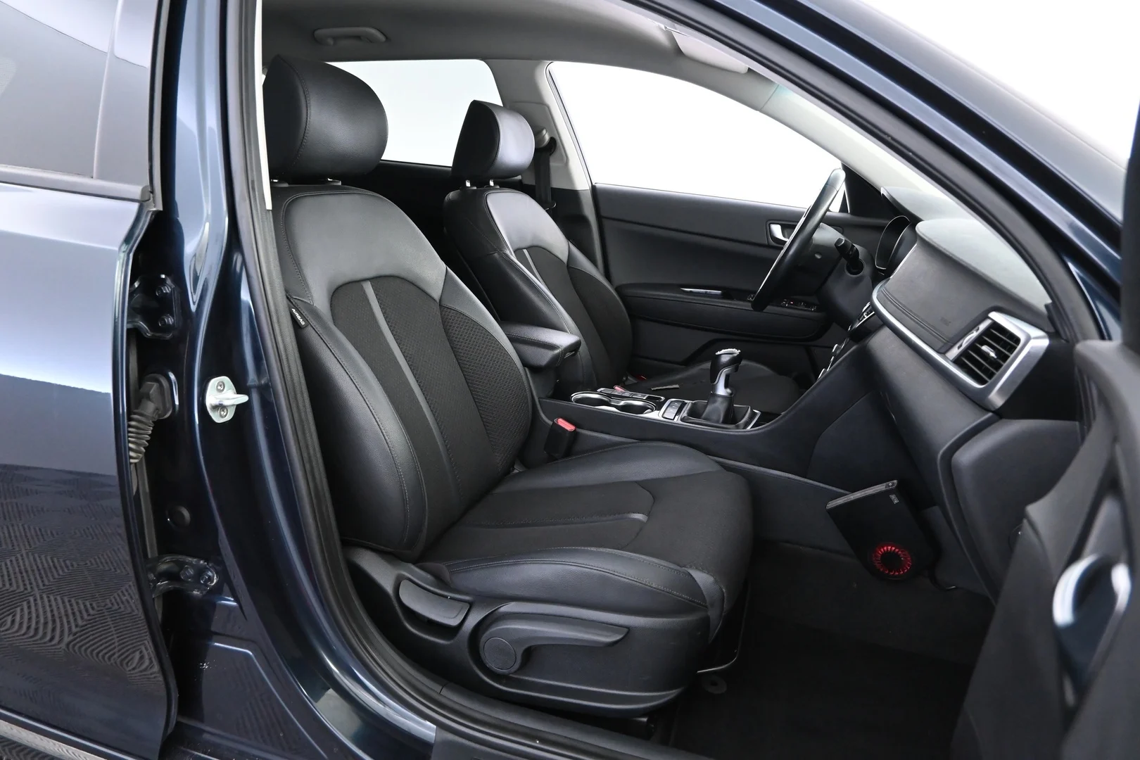 Car Image - 3gkwCeGtRgchU01o0tVmOB