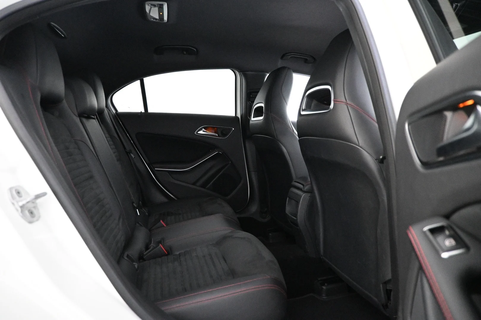 Car Image - 6SDbRPWwqjTgCa9d8VDwck