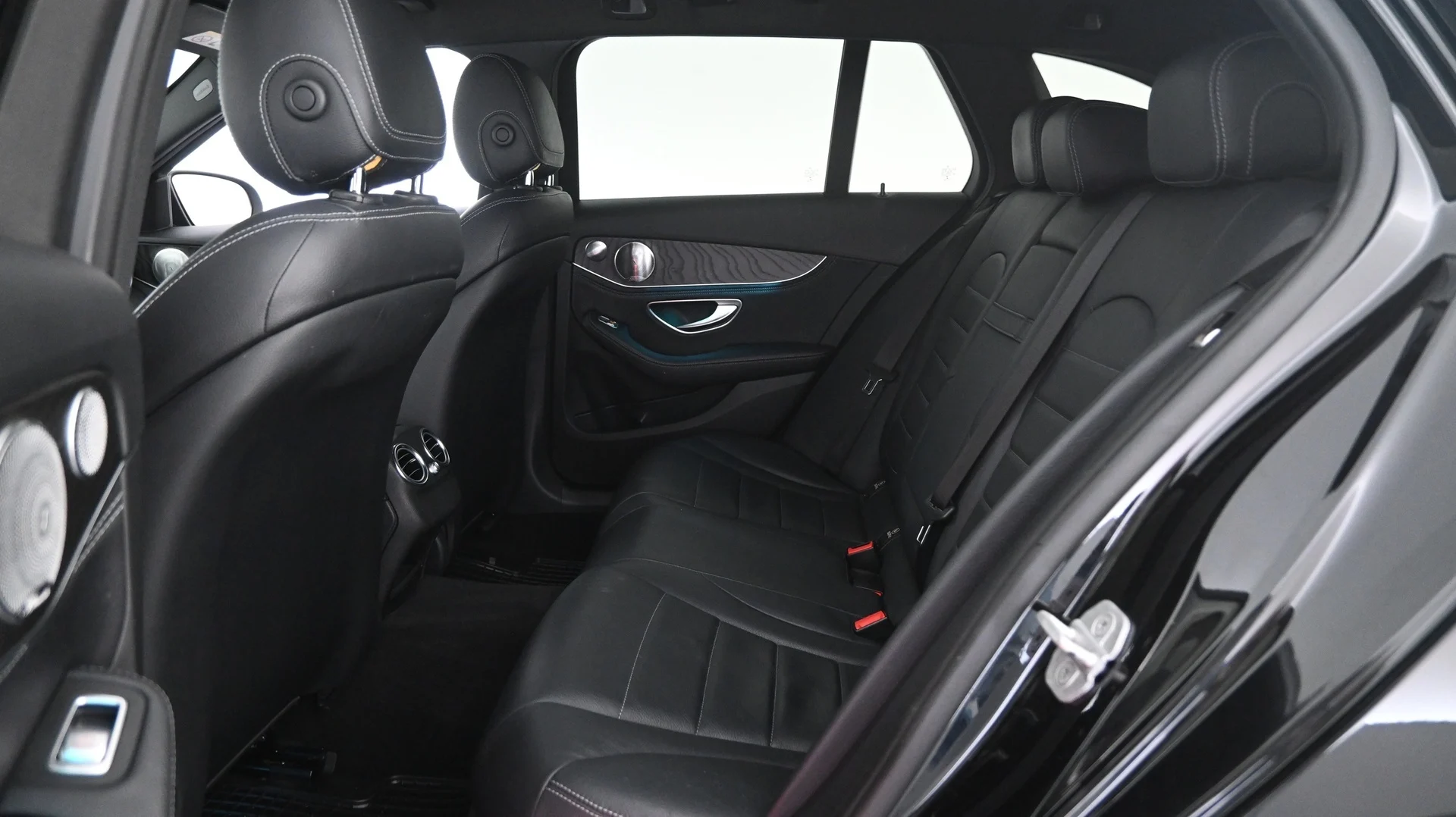 Car Image - 4NAu3pr6wjXftPc5XoWE3R