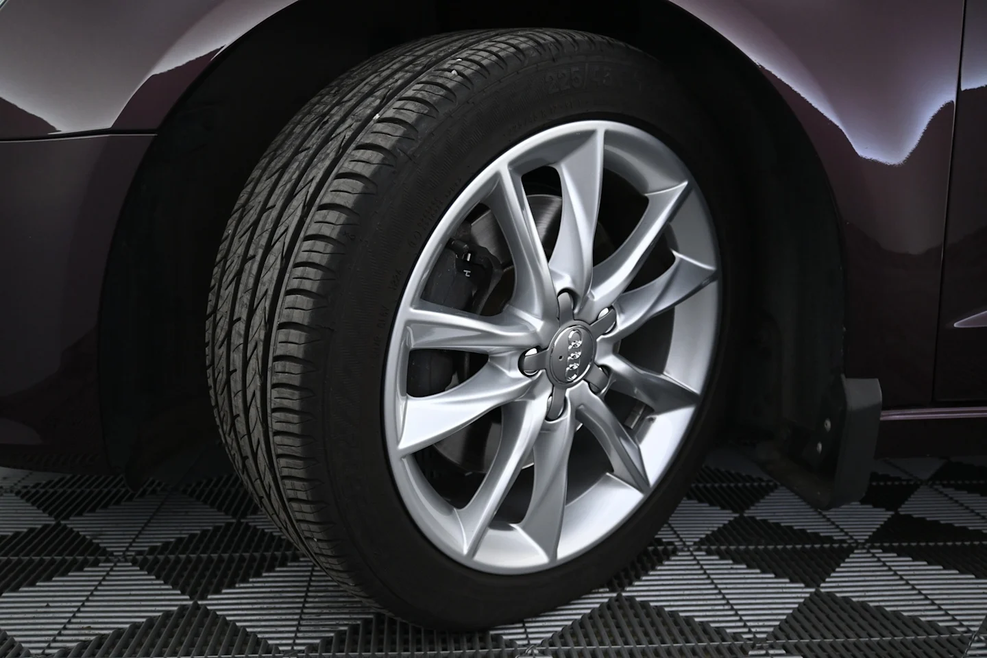 Car Image - 10rcwYM9ehp8zBTL3l7nOE